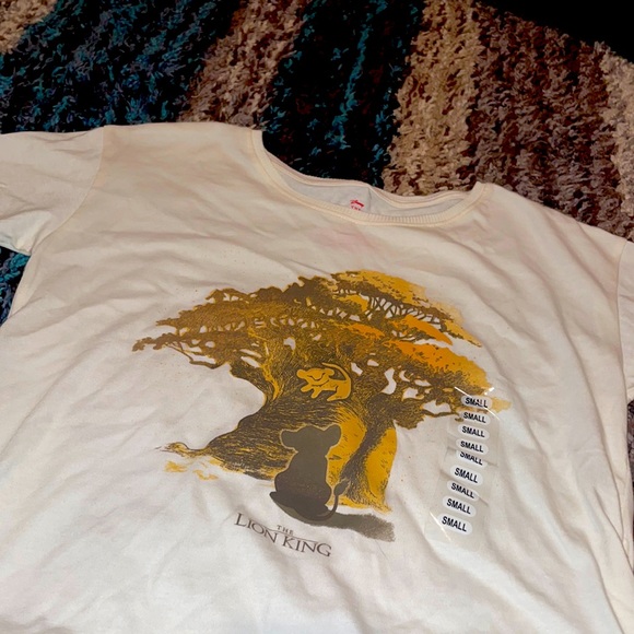 Lion king crop top - Picture 1 of 4